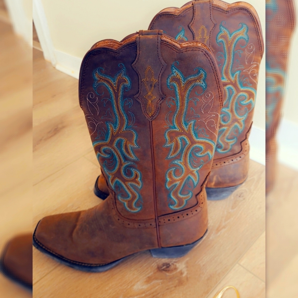 Justin Women's Sorrel Apache Stampede Western Boots Size 9